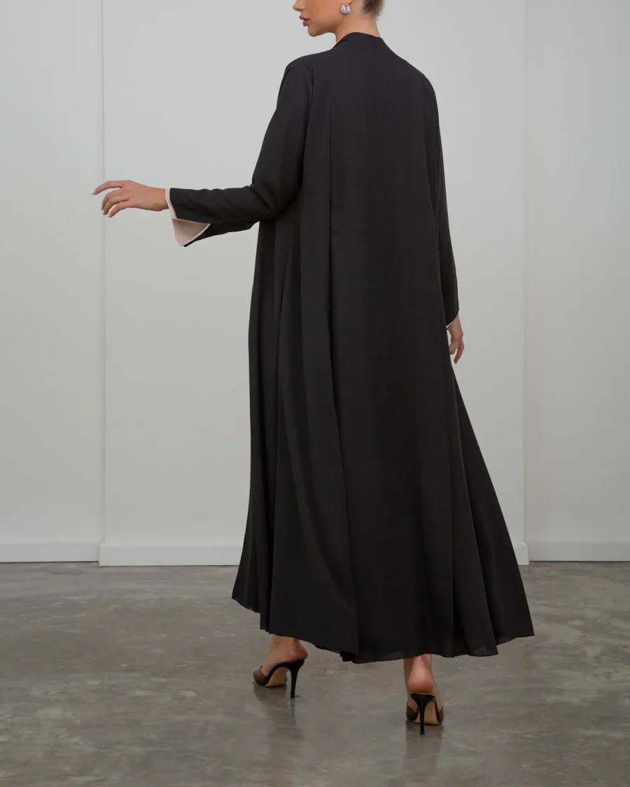 THE MONOCHROME IN BLACK & BEIGE - Image 5