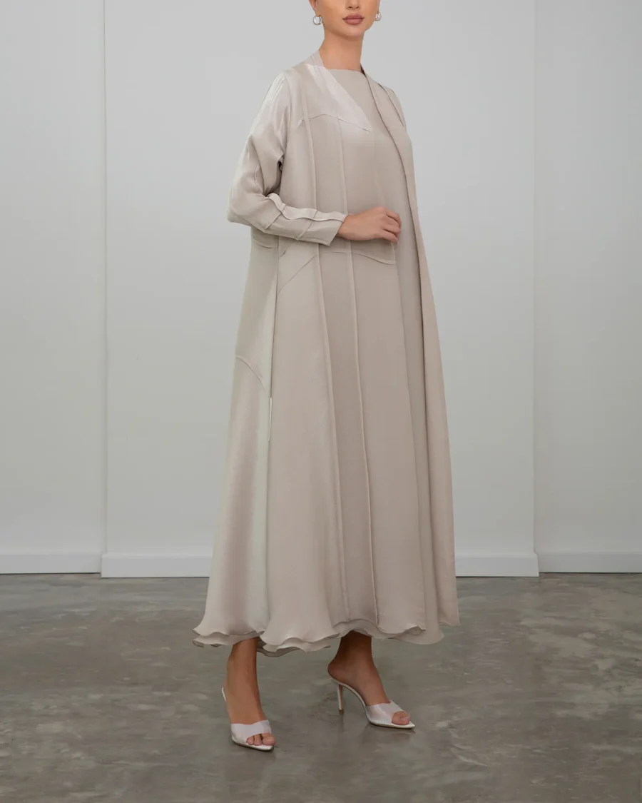 THE WINDOWS IN BEIGE - Image 3