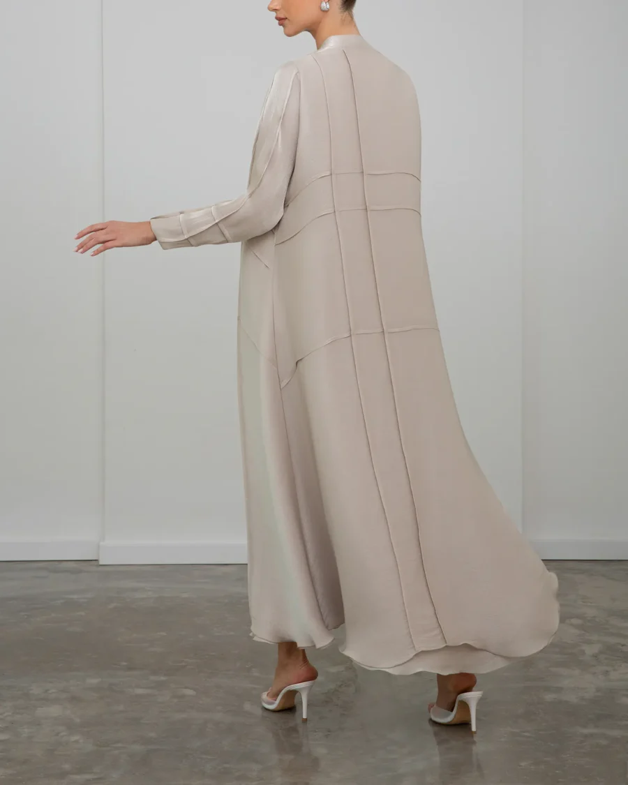 THE WINDOWS IN BEIGE - Image 4