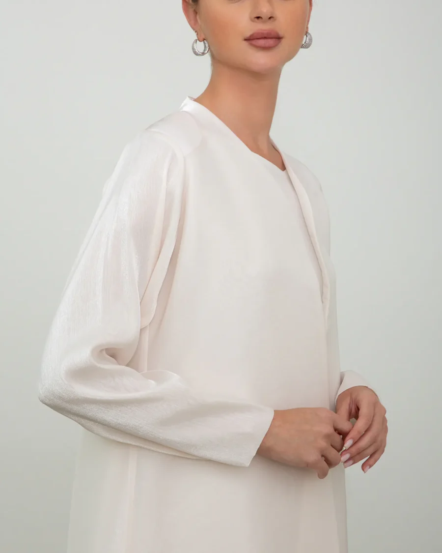 THE MARR IN WHITE - Image 5