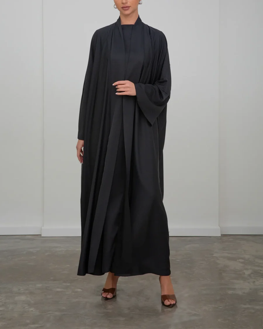 THE SUMMERGLOW IN BLACK